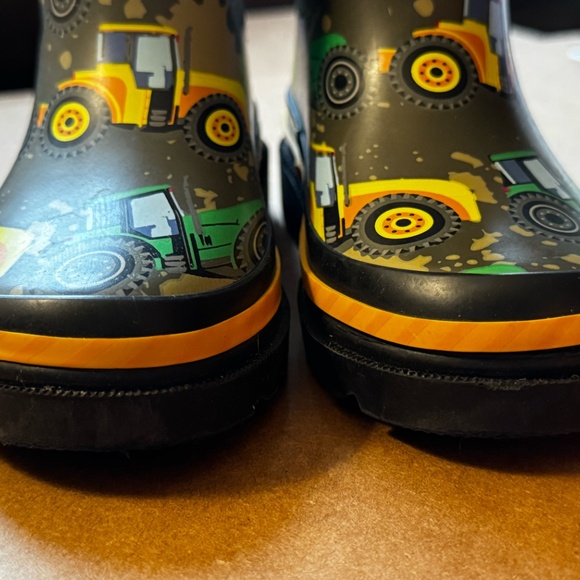 Western Chief Tractor Tough Rain Boot Toddler Size 8 - Picture 5 of 10